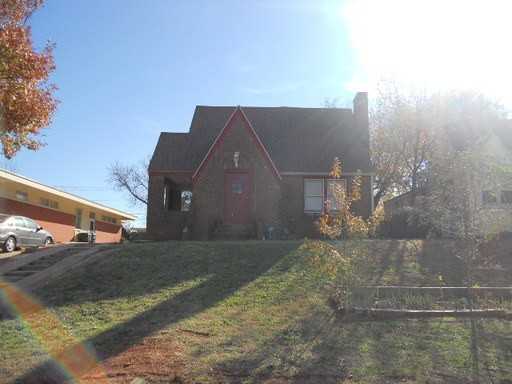 2006 NW 28th St - Photo 2 of 15