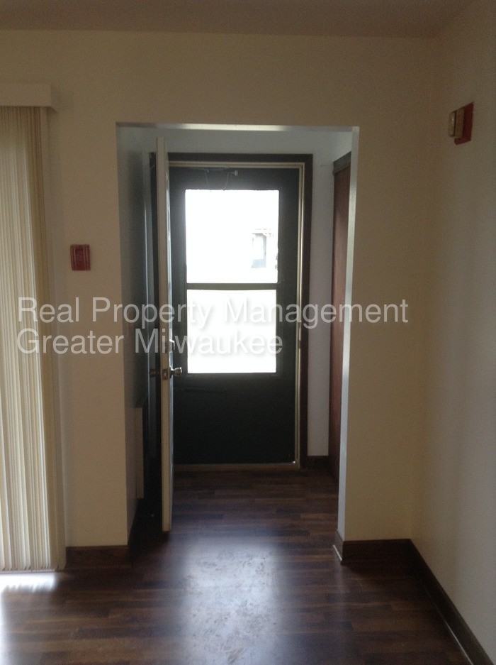 10804 W Donna Dr - Photo 2 of 19