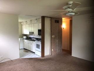 315 Tiverton Ln - Photo 2 of 7