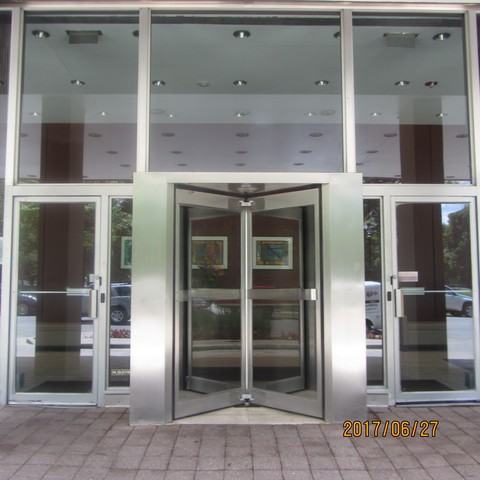 1700 E 56th St #2001