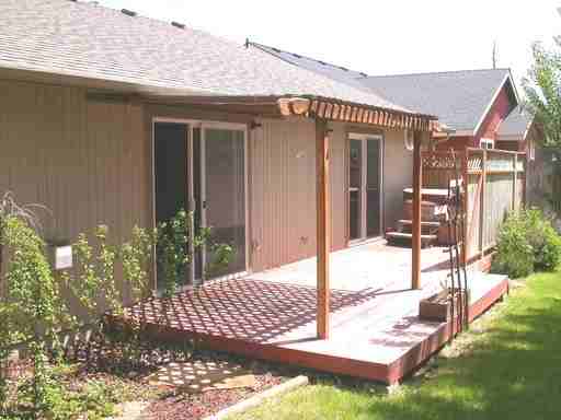 249 NW 25th St - Photo 3 of 3