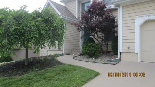 7525 N Granby Ave - Photo 3 of 38