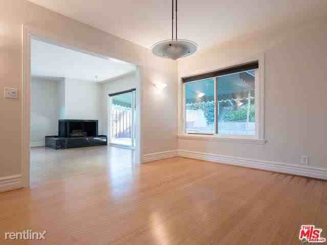 8660 Edwin Dr - Photo 2 of 16