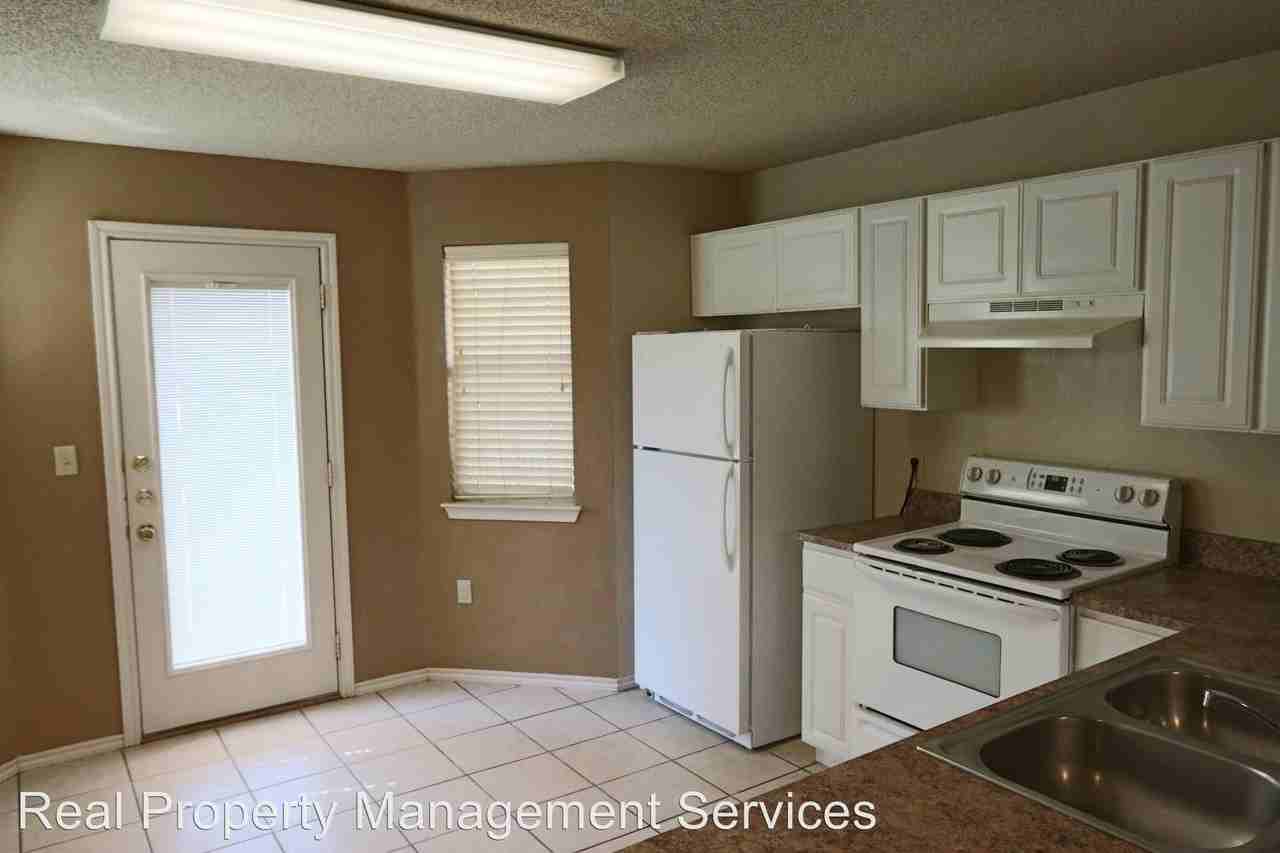 5840 7th St - Photo 2 of 8