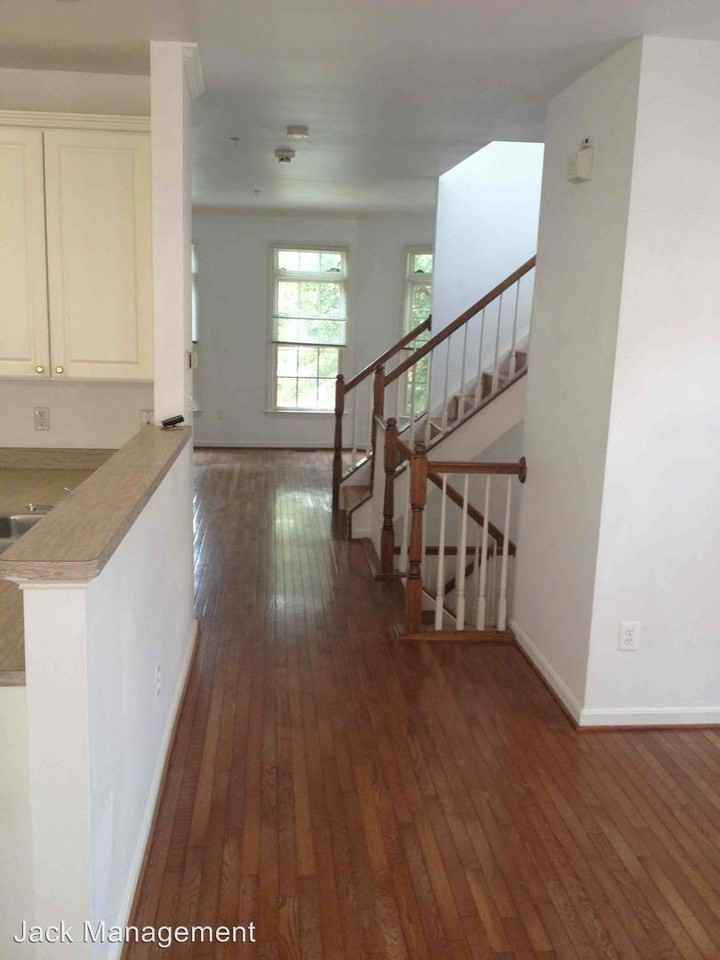 729 N Vermont St - Photo 3 of 23