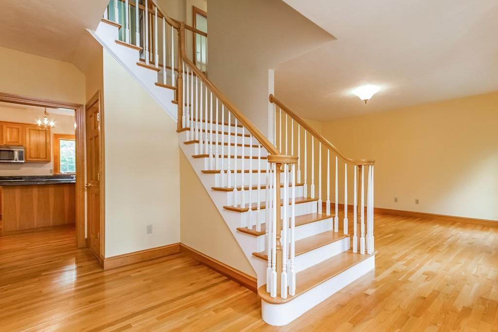 60 Painted Post Rd - Photo 3 of 30