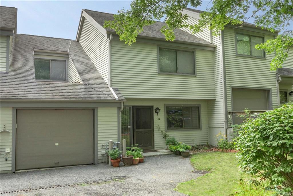 102 Hunters Run - Photo 2 of 19