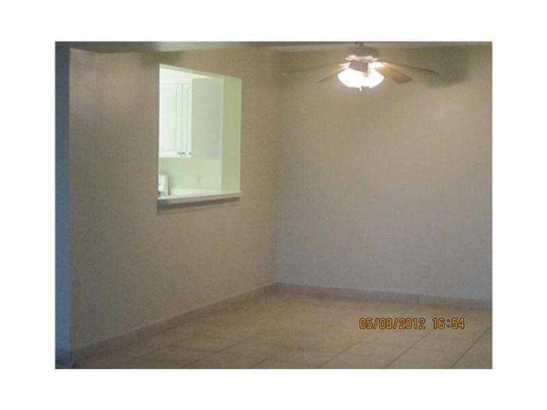 1341 SE 3RD AV - Photo 2 of 11