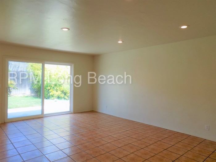 12613 214th St - Photo 3 of 20