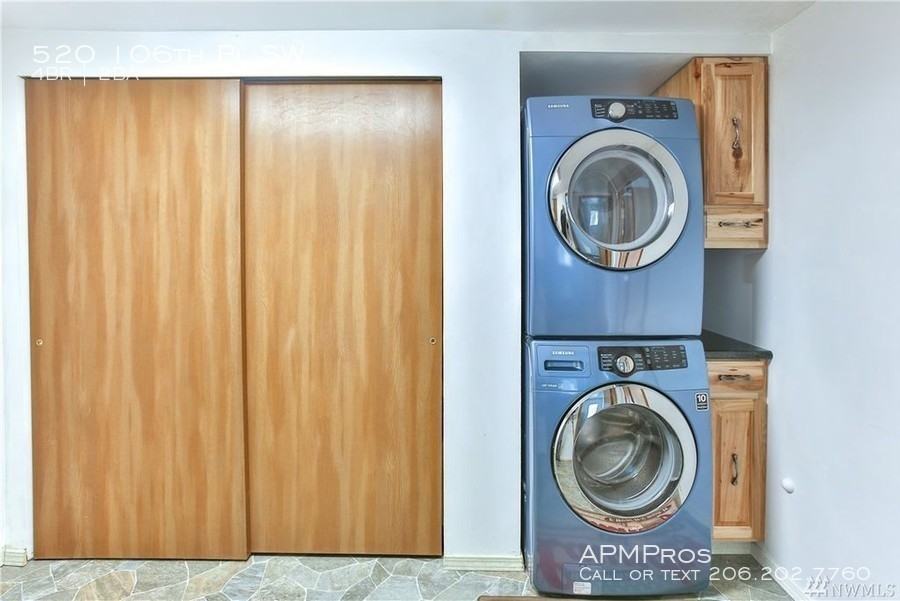 520 106th Pl SW - Photo 3 of 24