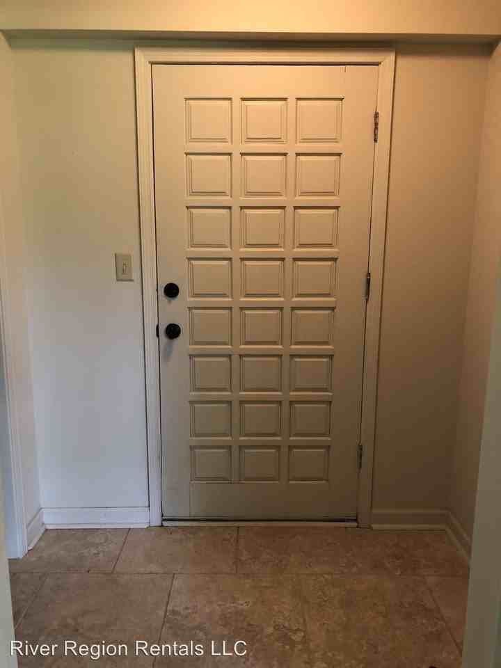 319 Mont Vista Dr - Photo 3 of 33