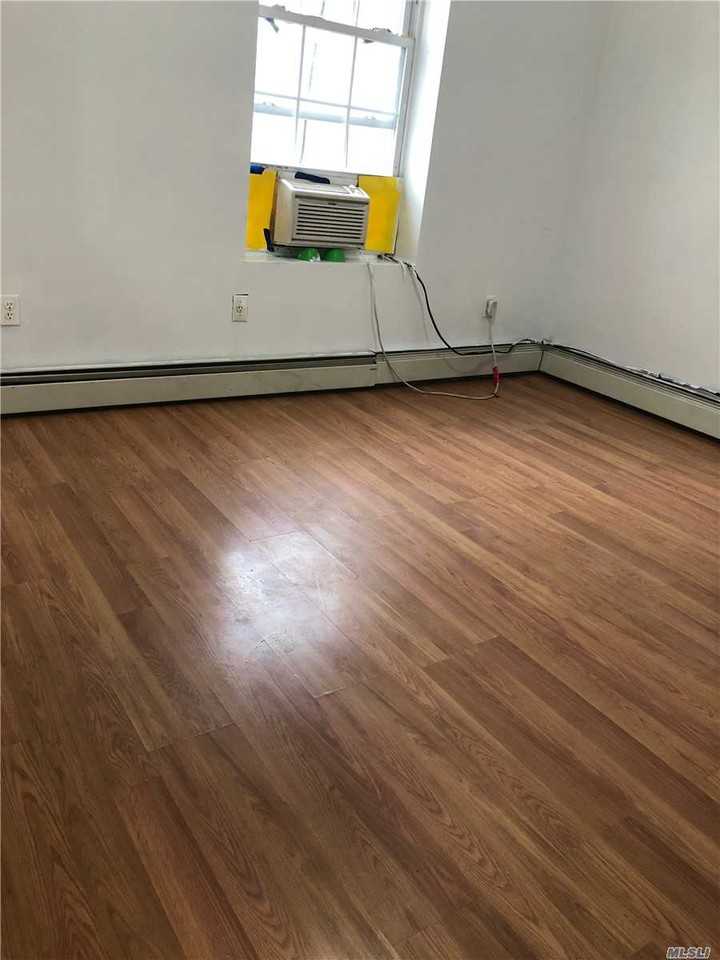 41-60 54th St #2f - Photo 3 of 5