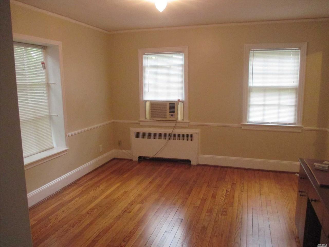 38 Elliot Rd - Photo 3 of 11