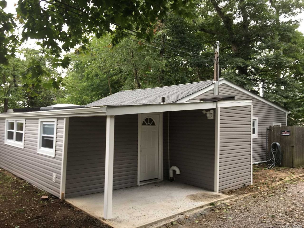 2950 Johnson Pl - Photo 2 of 11