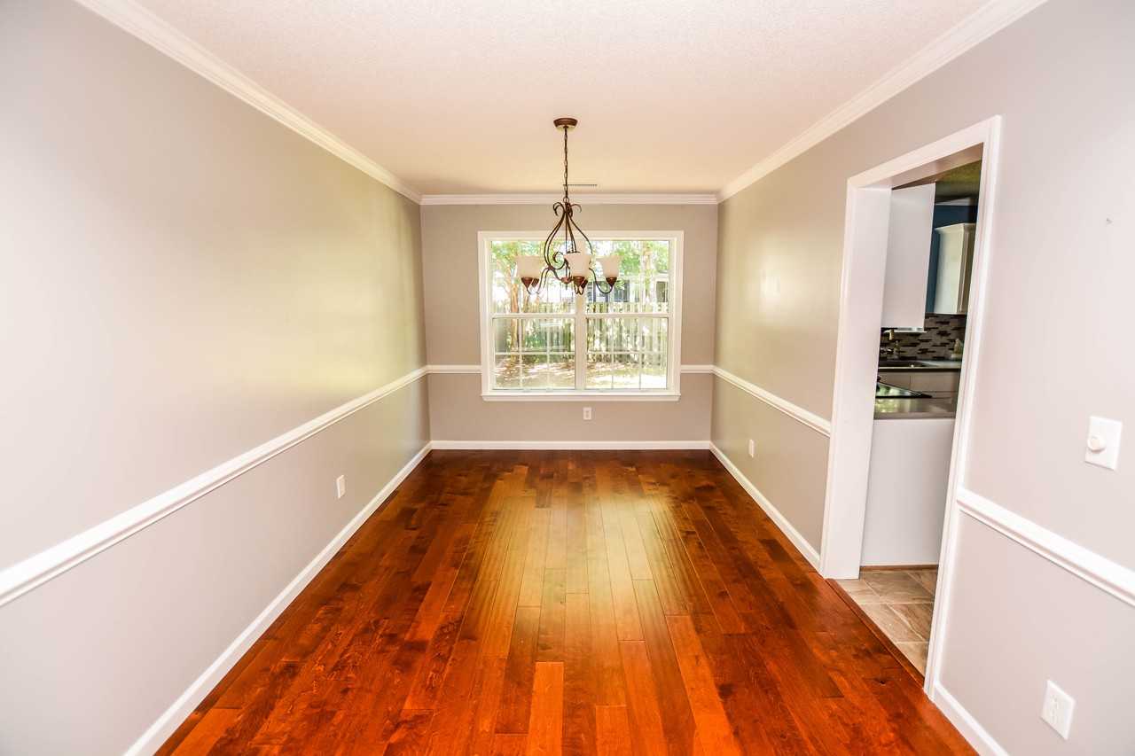 1705 Henley Lane - Photo 3 of 43