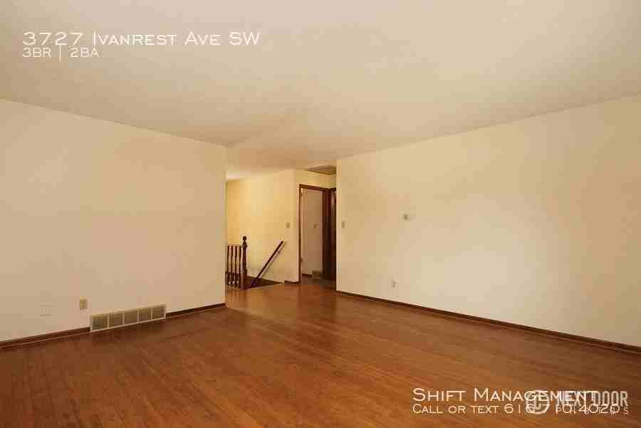 3727 Ivanrest Ave SW - Photo 3 of 20