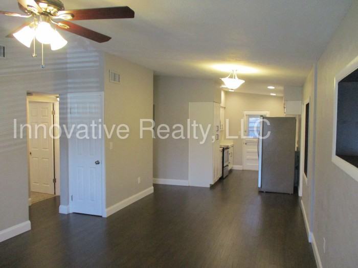 4200 Kildaire Ave - Photo 3 of 24