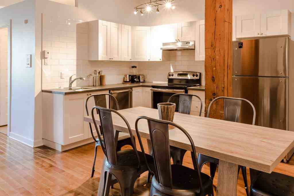 264 Rue Saint Paul Est #1 - Photo 3 of 7
