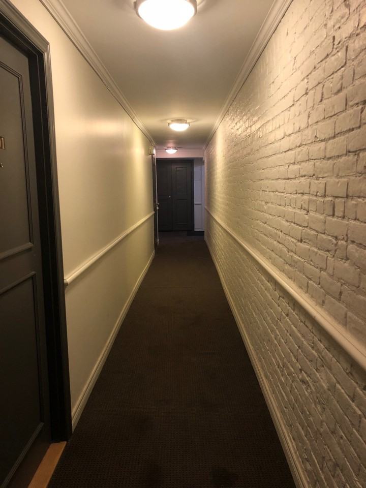 250-A Rue Saint Paul Est #301 - Photo 2 of 12