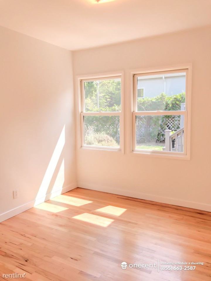 10708 Northgate St - Photo 2 of 12