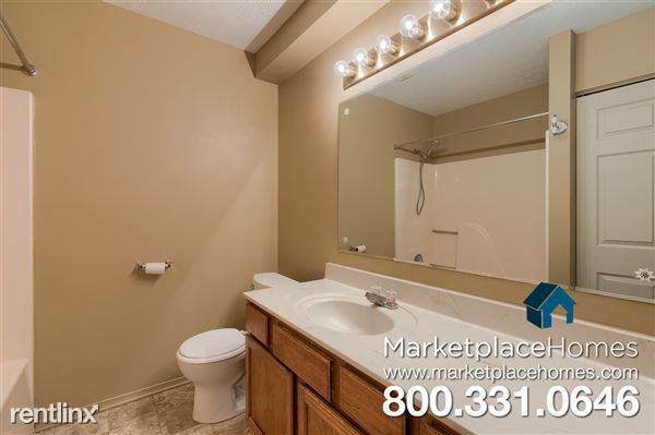 2405 Haviland Dr - Photo 3 of 12