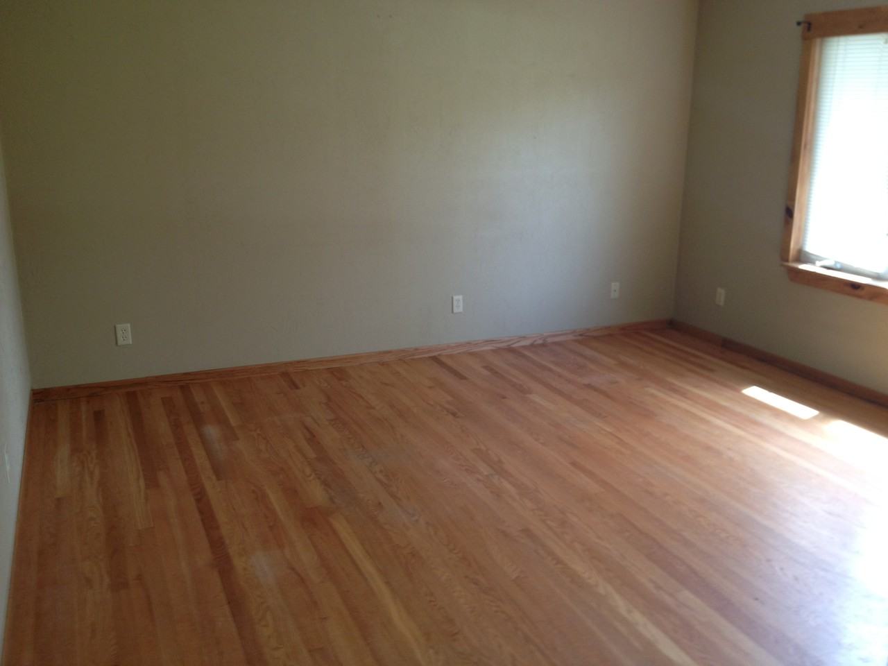 3432 Oak Creek Dr - Photo 3 of 11