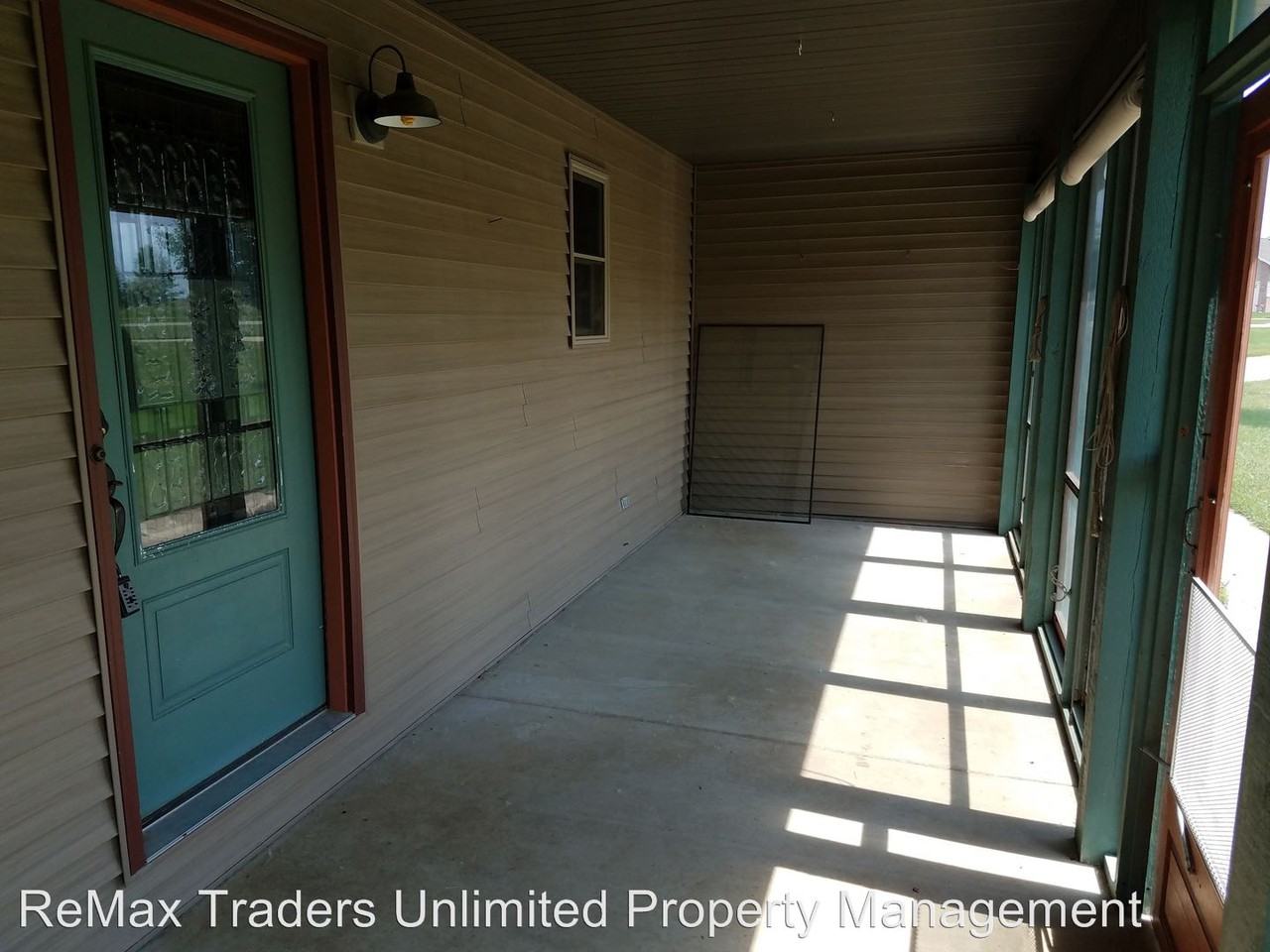 517 Coal Bank Rd - Photo 2 of 26