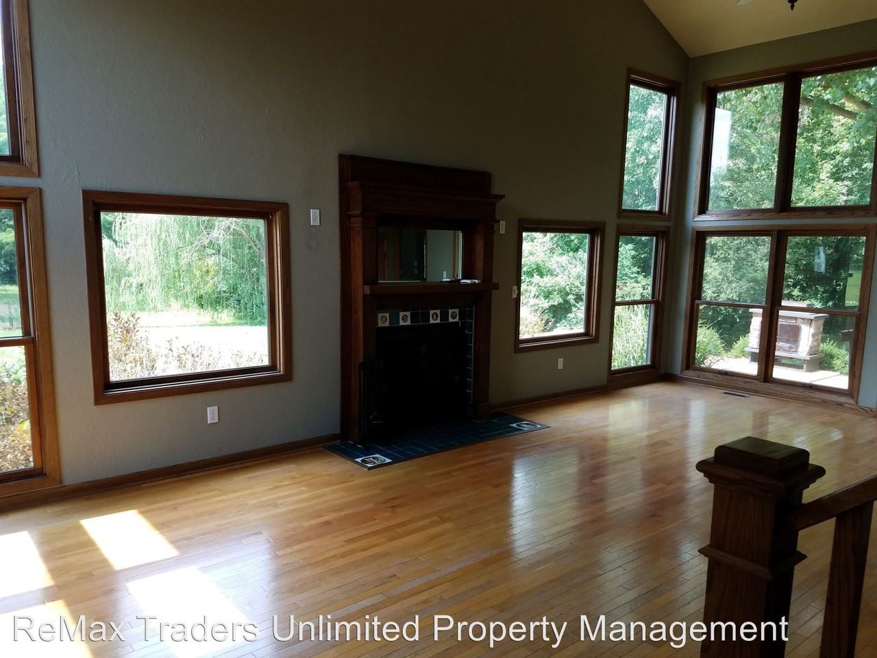 517 Coal Bank Rd - Photo 3 of 26