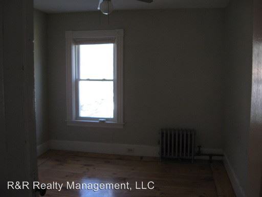 34-36 Pine St - Photo 2 of 6