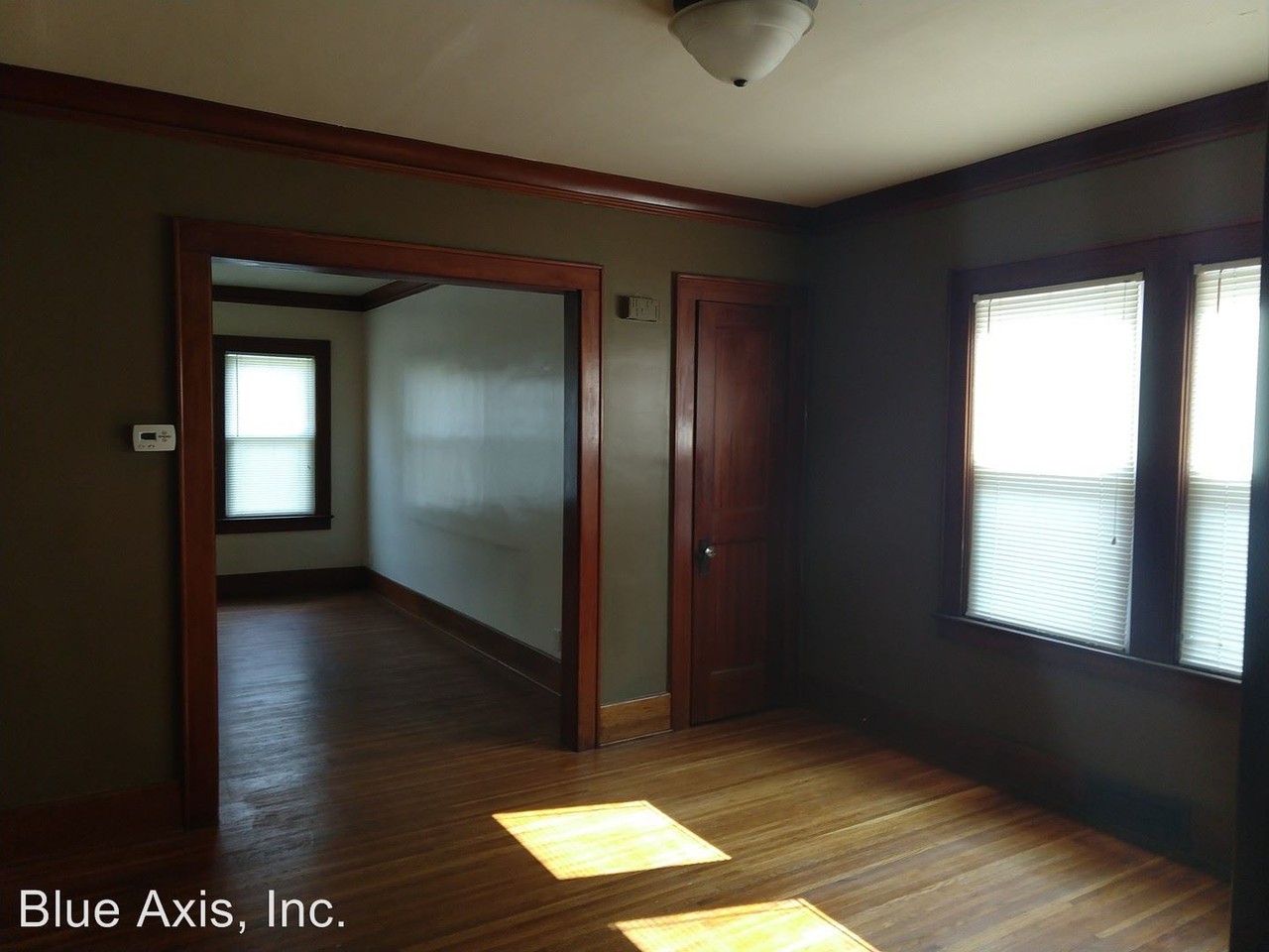 137 McKinley St - Photo 3 of 13