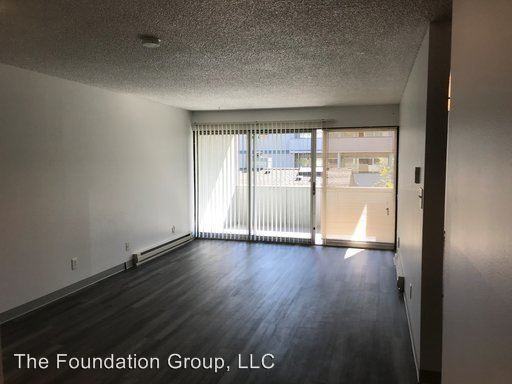 14507 Stone Ave N - Photo 3 of 11