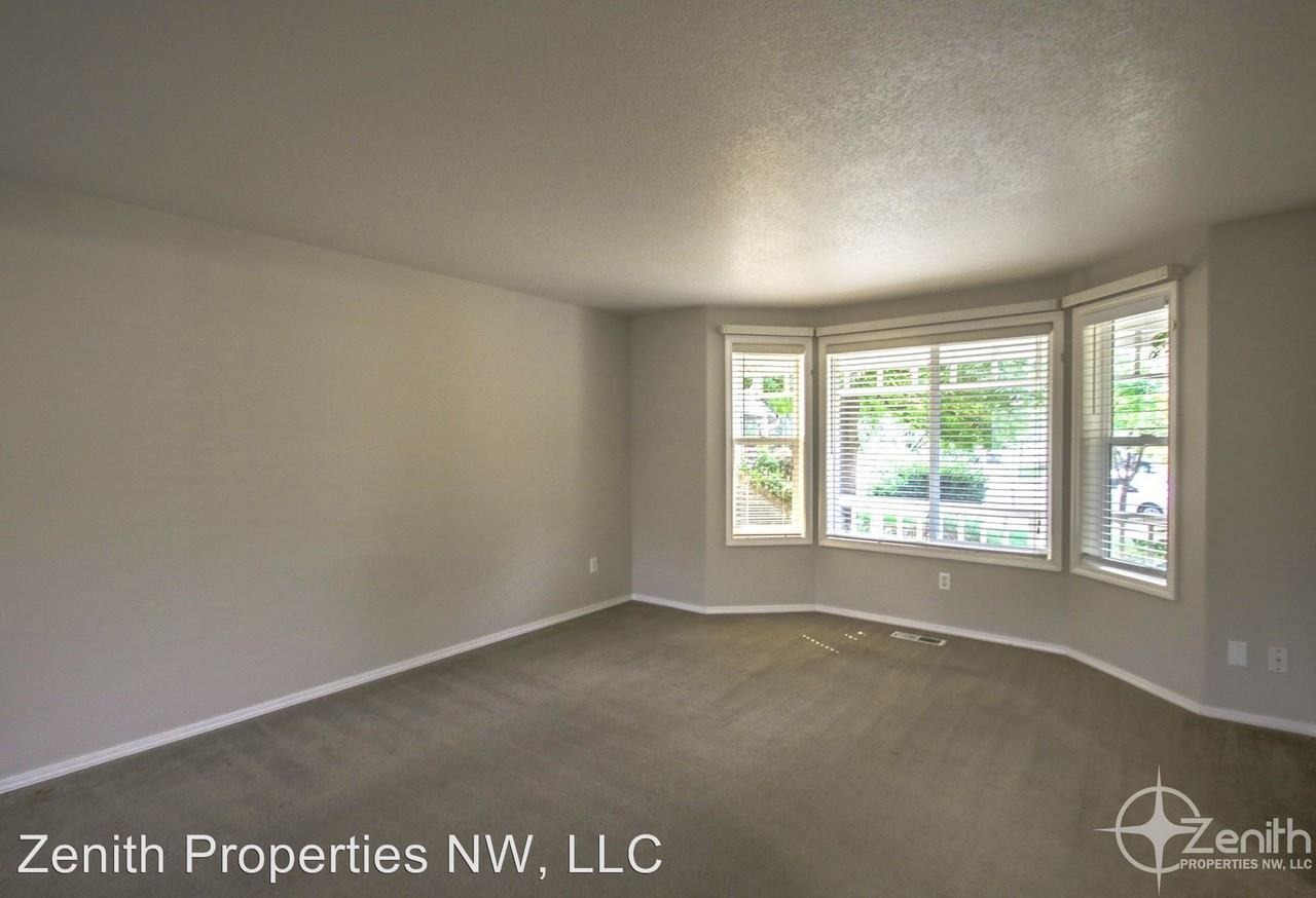 18900 SE 13th St - Photo 3 of 16