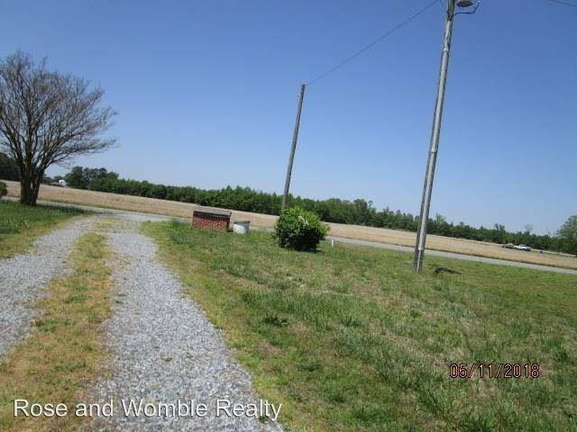 3516 Manning Rd - Photo 3 of 11