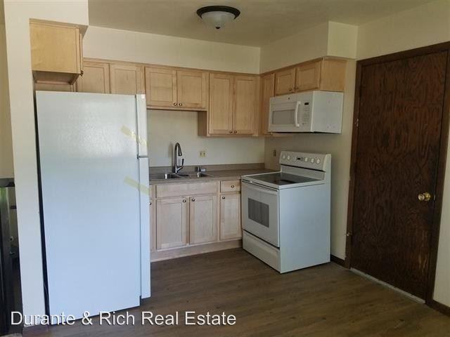 1321 Buena Vista Dr - Photo 3 of 5