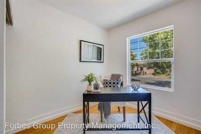 209 S 19th St - Photo 3 of 6