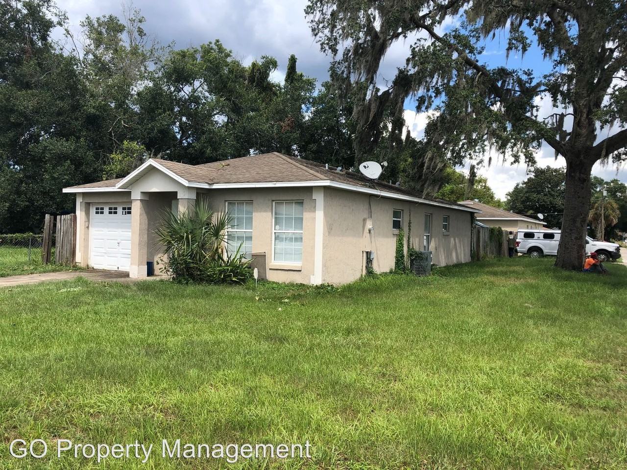 225 Ruffel St - Photo 2 of 14