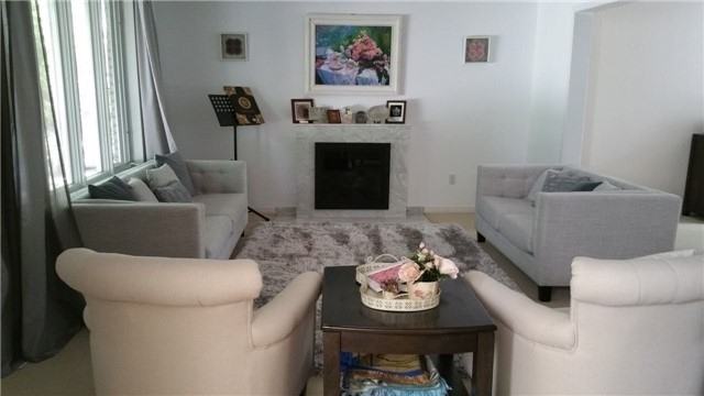 37 Davean Dr - Photo 3 of 20