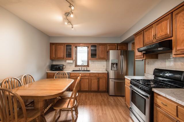8532 S 79th Ave - Photo 2 of 23