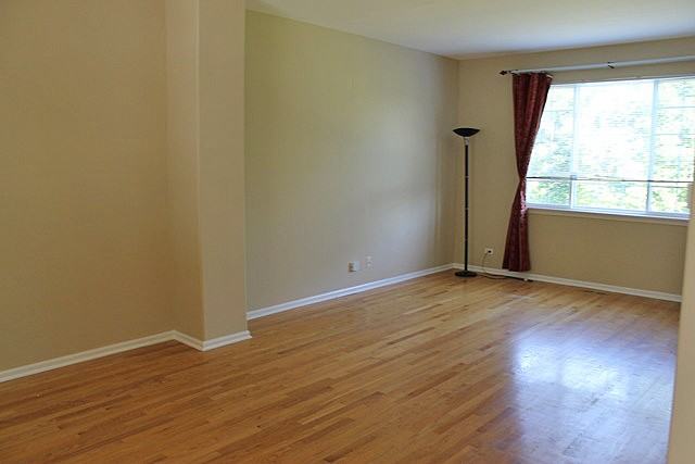 1006 Savoy Ct - Photo 2 of 23