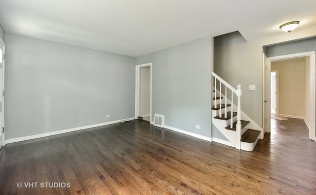 2962 Desplaines Ave - Photo 2 of 10