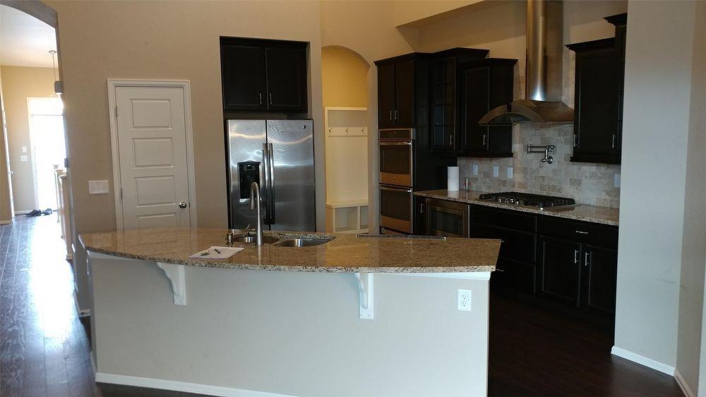 2114 Blue Yonder Way - Photo 2 of 12