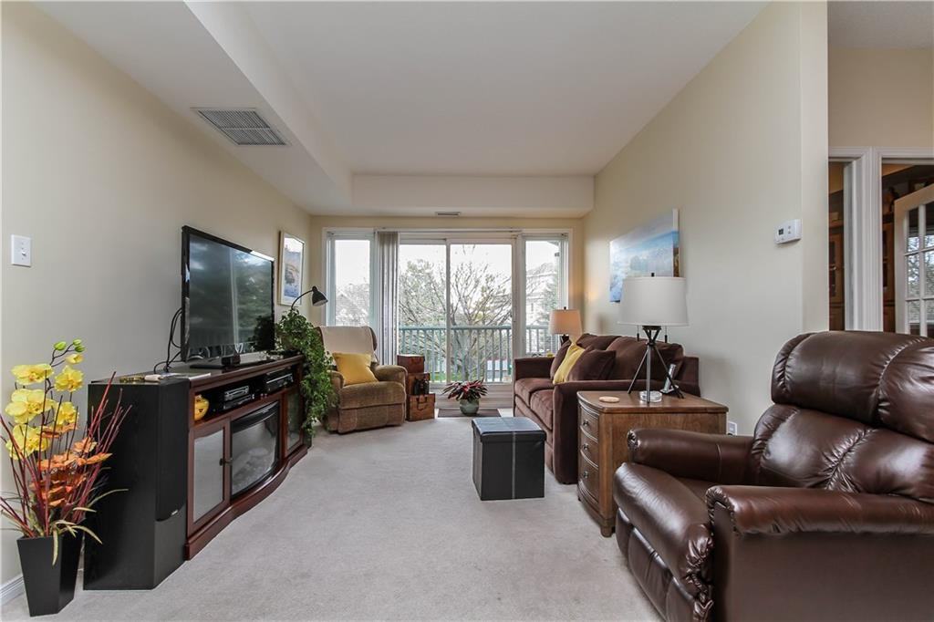 60 Robson Court, Ottawa, ON K2K 2W1 2 Bedroom House for 1,600/month