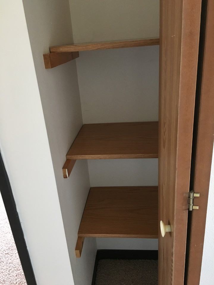 1100 Barrette Street - Photo 3 of 10