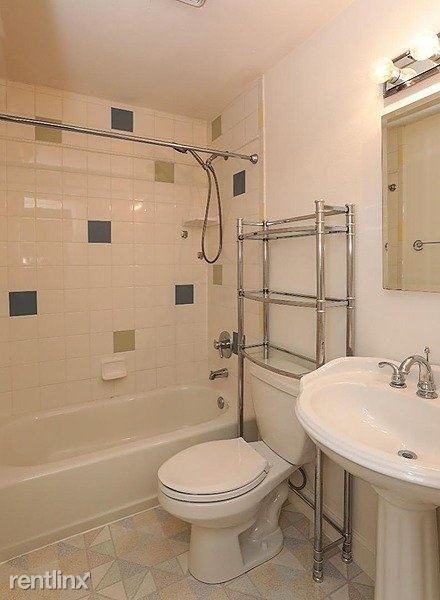 1648 Cunningham Ave - Photo 2 of 10