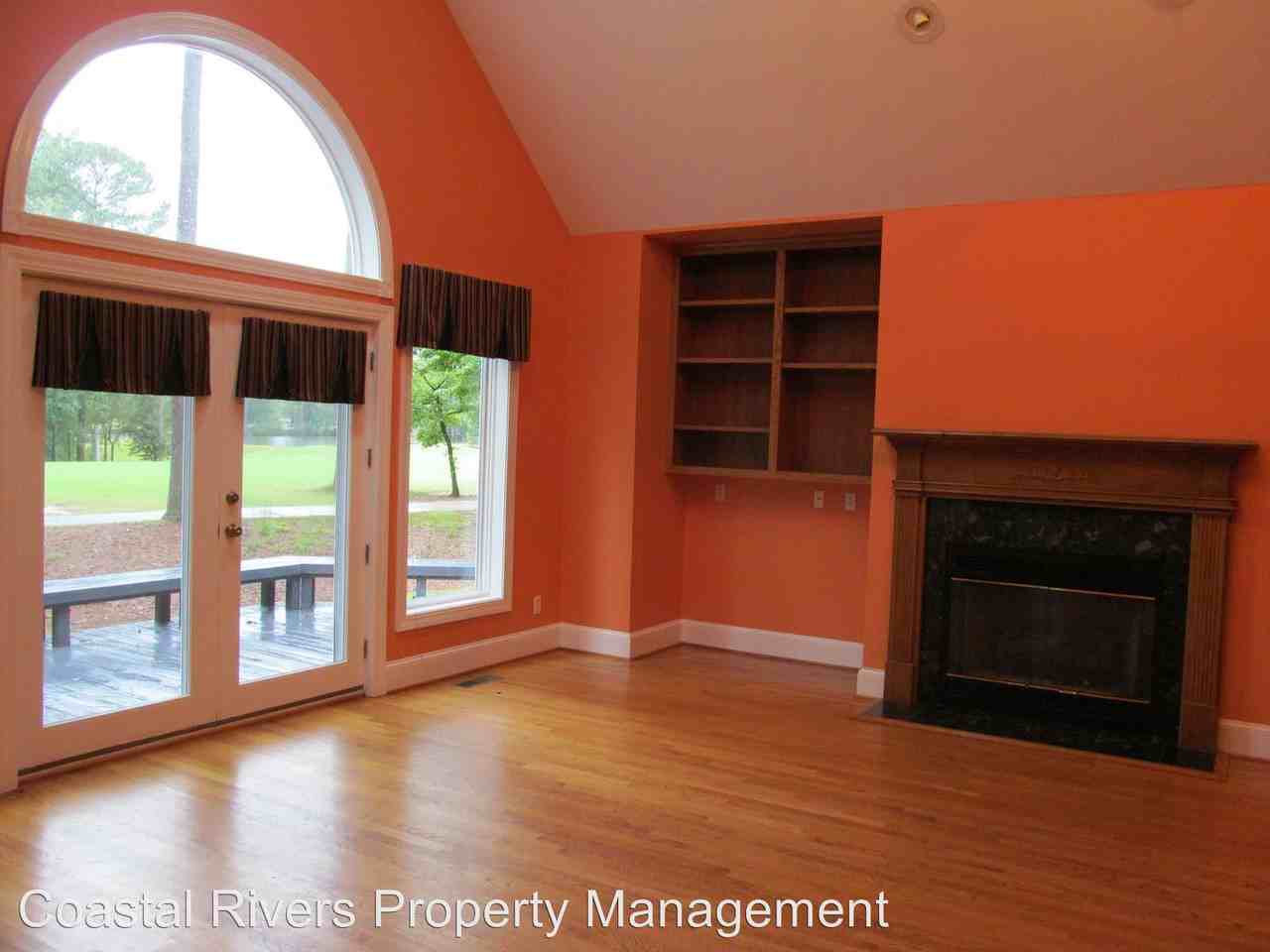 902 Potomac Dr - Photo 3 of 16