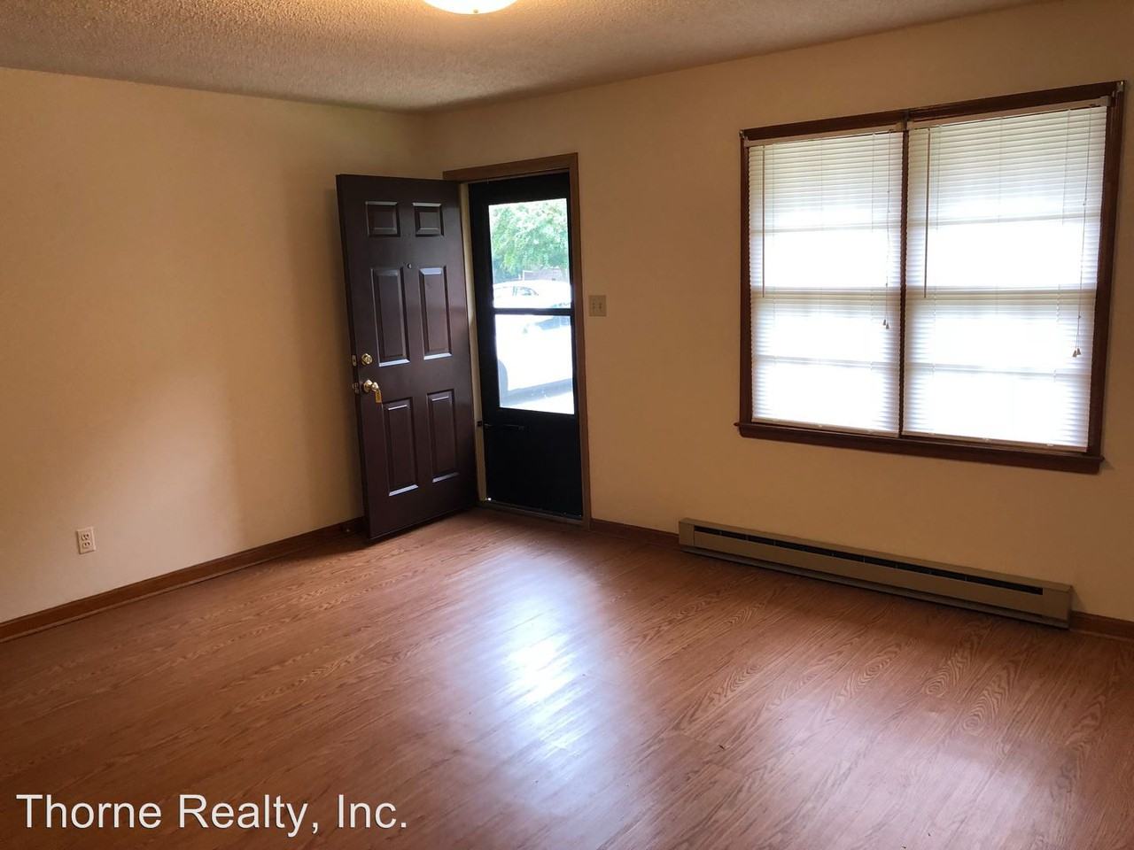 1000-1016 New Street - Photo 2 of 10