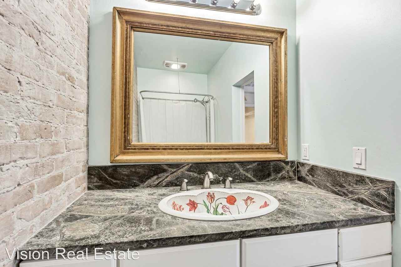 309 N 400 W - Photo 2 of 18