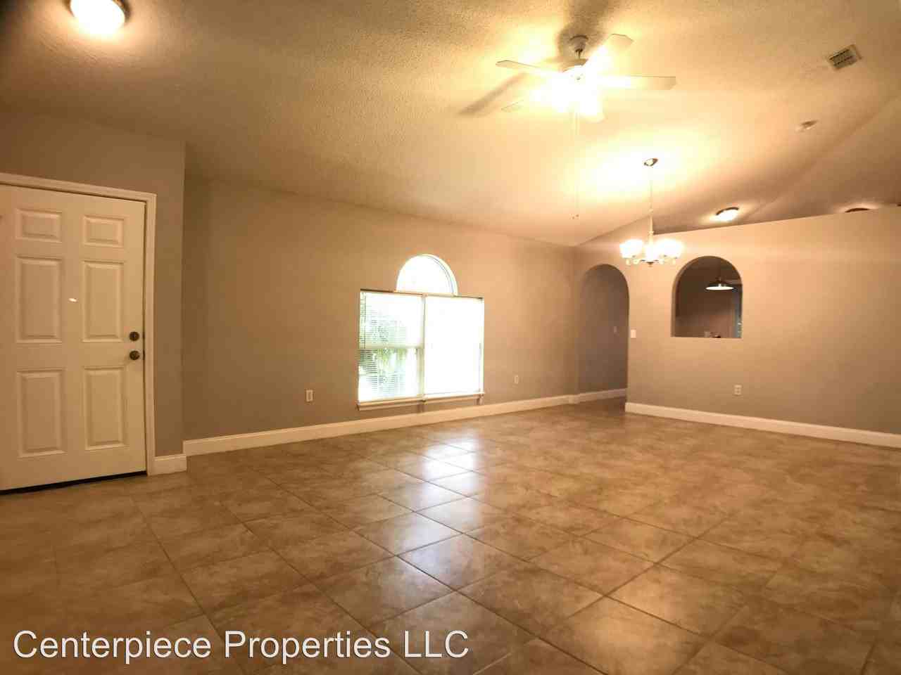 2157 Redwood Cir - Photo 2 of 12