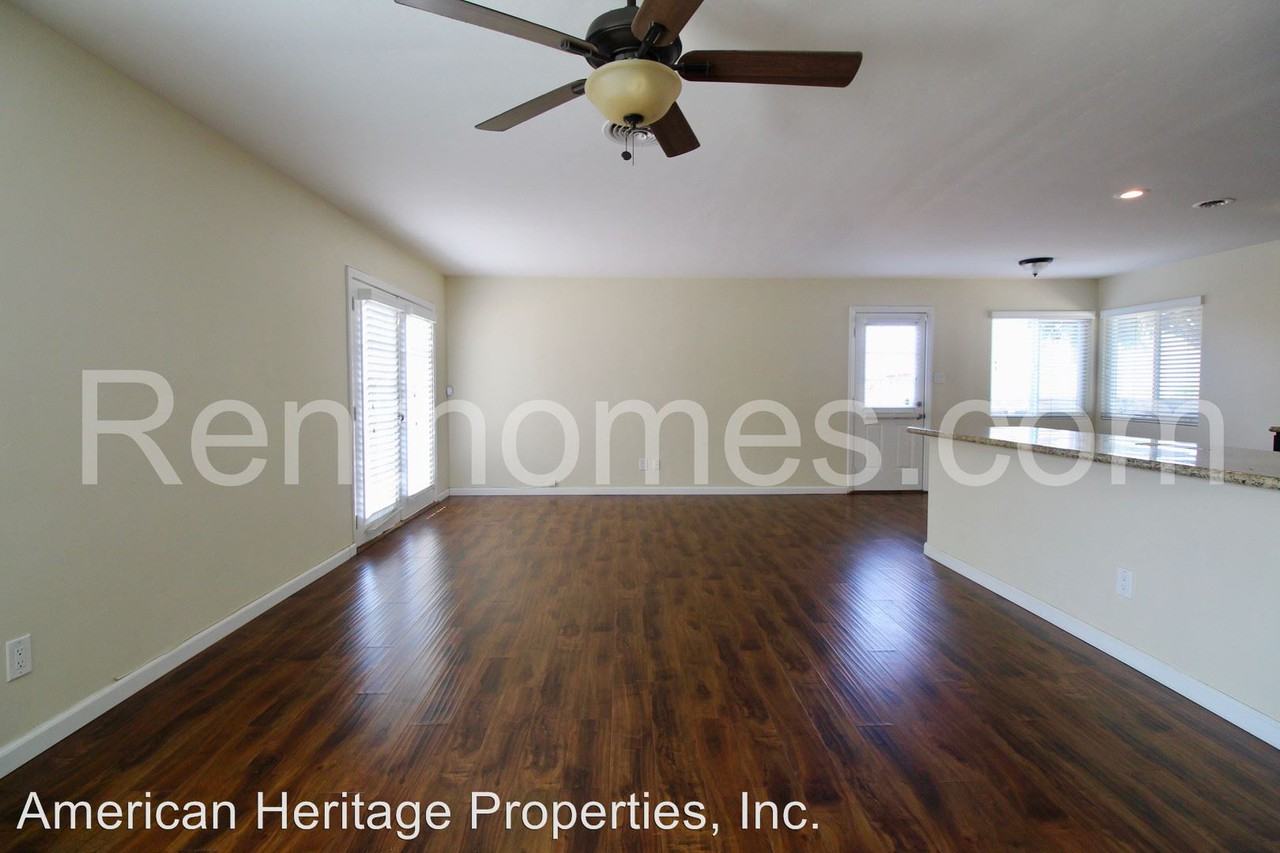 6215 Valner Way - Photo 3 of 20