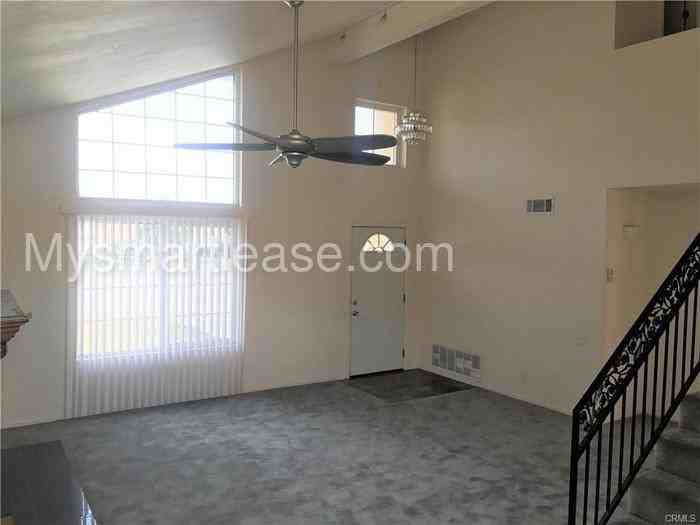 5584 Osborne Ct - Photo 2 of 15